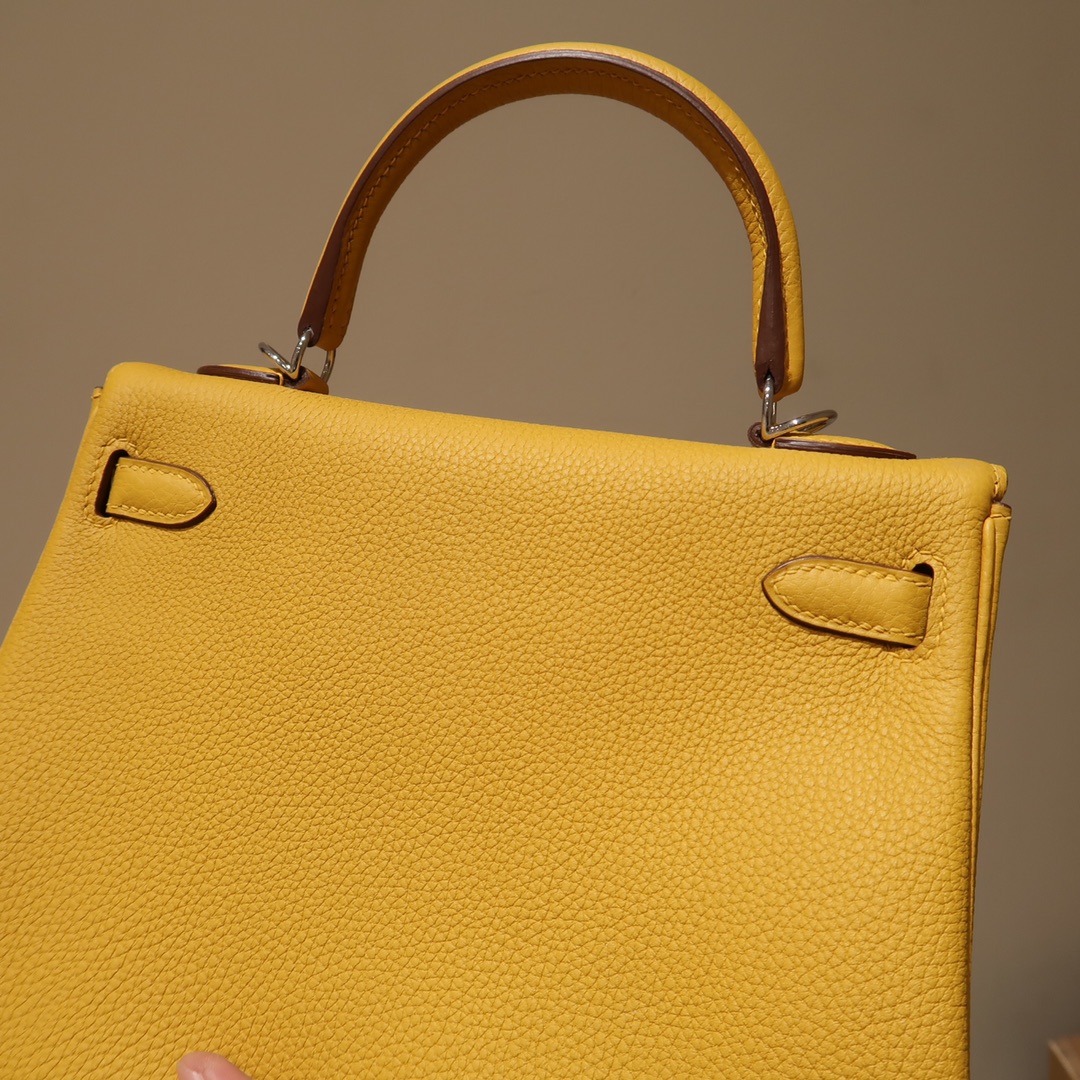 Hermes Kelly 25cm Handbag Shoulder Bag in Yellow Amber Togo Leather